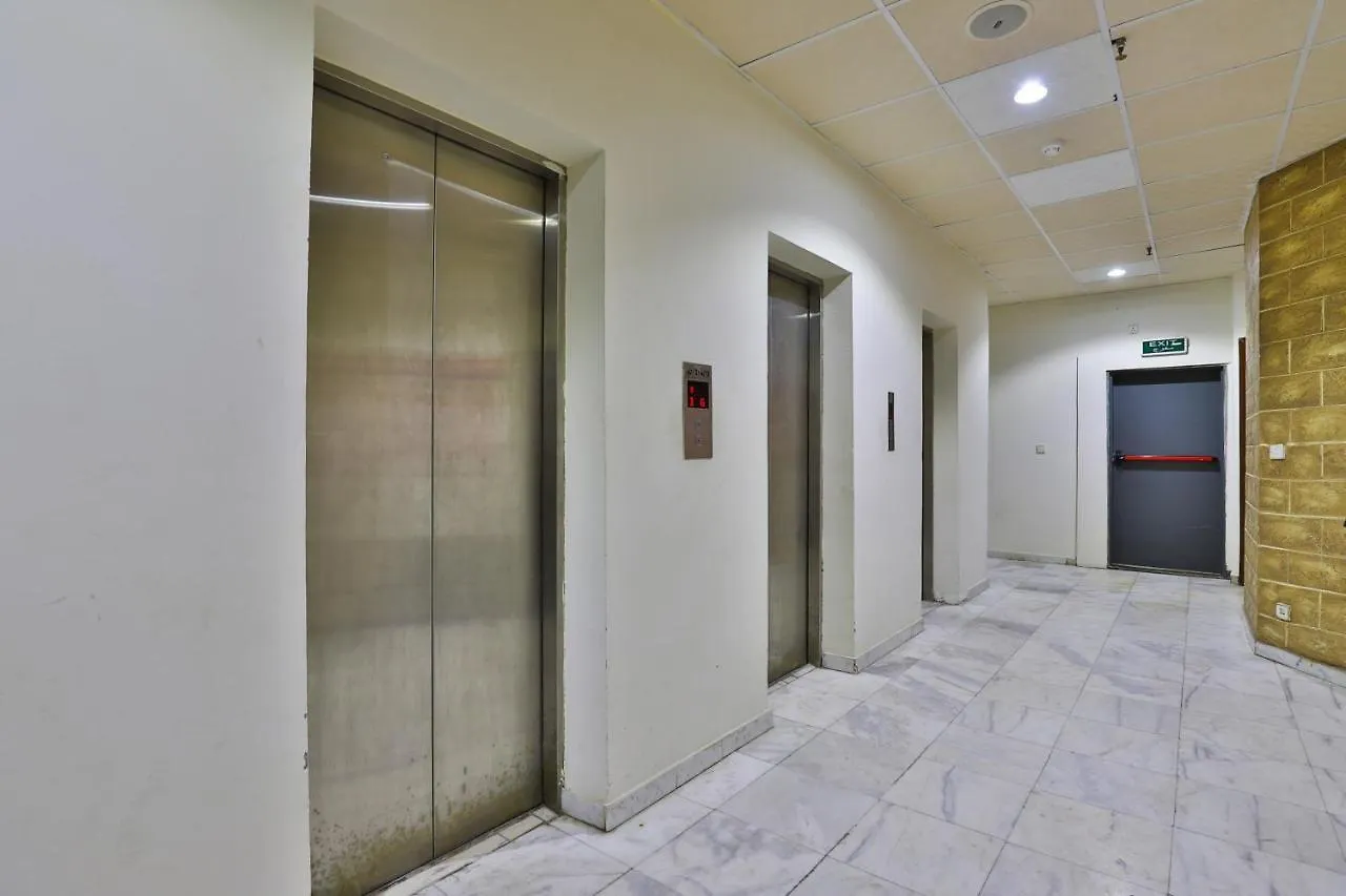 ***  Oyo 385 Qamar Residential Units Hotel Mecca Arab Saudi