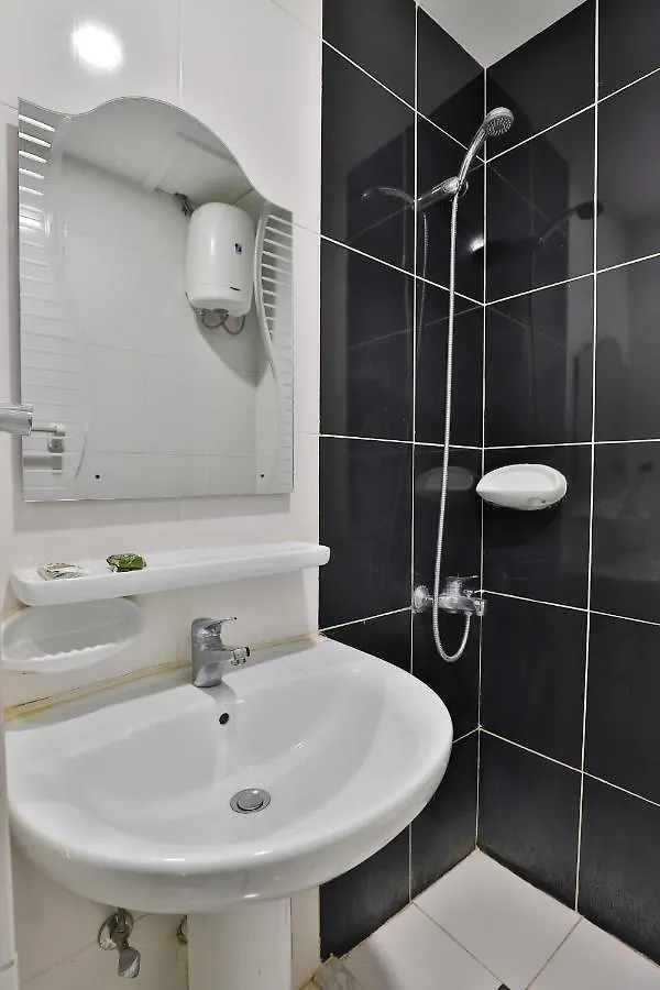 Oyo 385 Qamar Residential Units Hotel Mecca